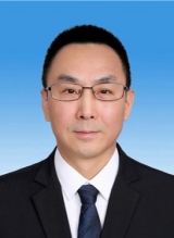 张明